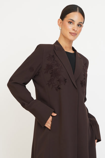 Azalée Brown